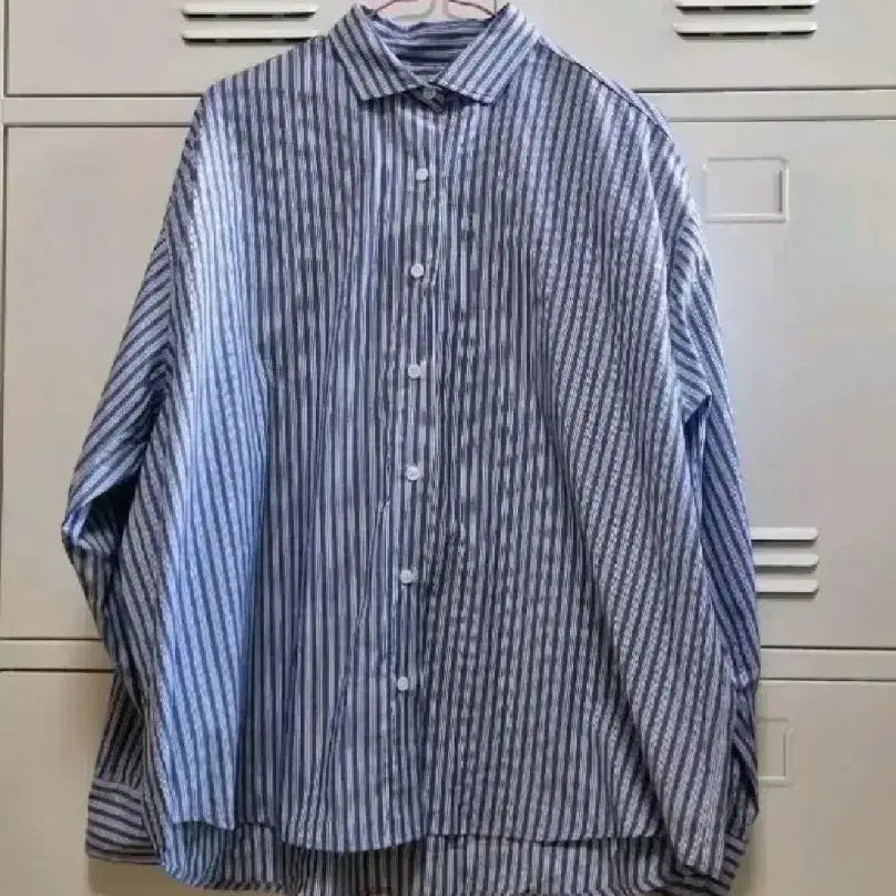 [SOLD OUT] 스트라이프 셔츠