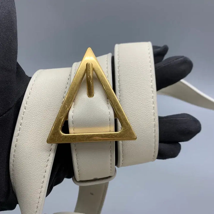 [BUNJANG] Bottega Veneta Padded Cassette Bag White / 267000586 보테가 베네타 패기드 카세트백 화이트