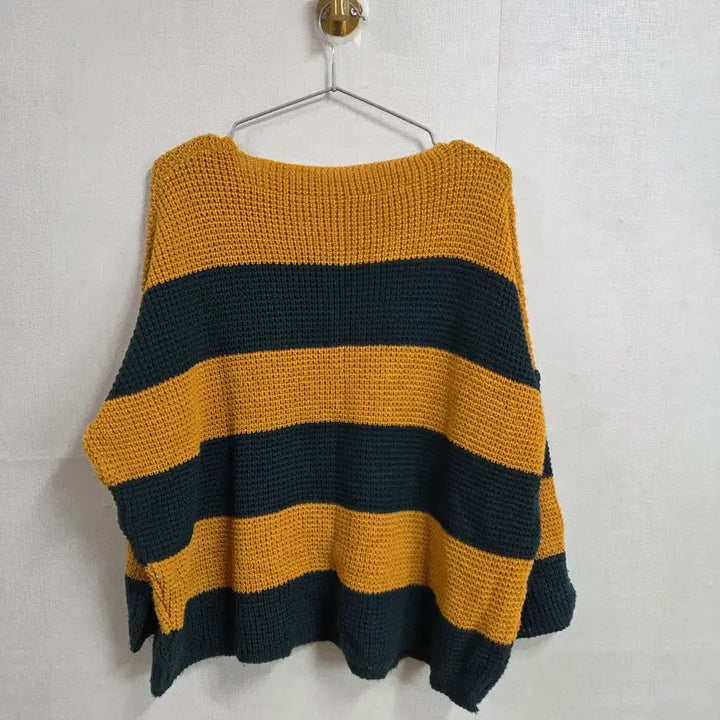 [BUNJANG] Striped V-Neck Knit Sweater / 여성 스트라이프 V넥 니트 F