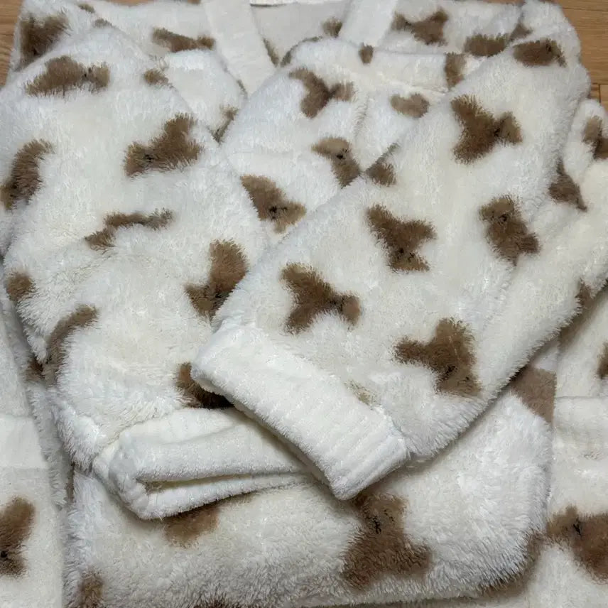 [BUNJANG] Teddy Bear Fleece Pajama Set / 곰돌이 잠옷 상하의 세트