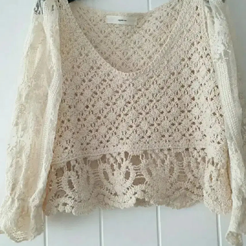 [BUNJANG] Again Us Crochet Lace Blouse / (새상품) 레이스 크로셰 블라우스