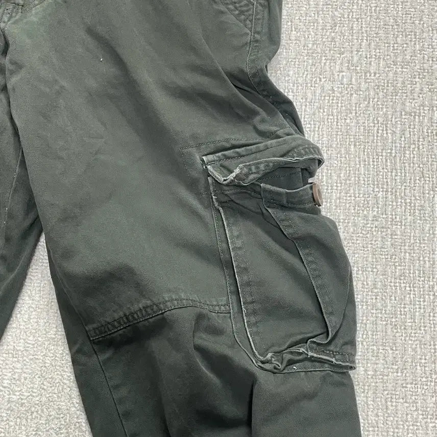 [BUNJANG] Vintage Y2K Khaki Cargo Pants / 빈티지 y2k 카키 카고팬츠