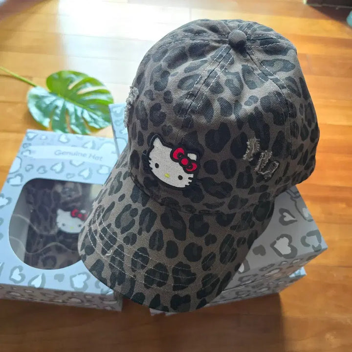 [BUNJANG] Hello Kitty Leopard Cap / 헬로키티 레오파드 캡모자- New