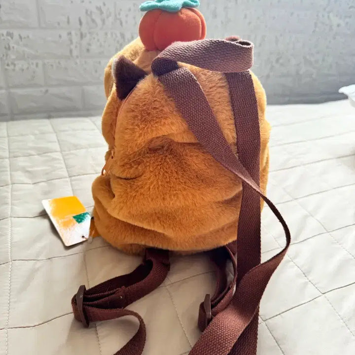 [BUNJANG] Everland Capybara Plush Bag / 급처 에버랜드 카피바라 인형가방