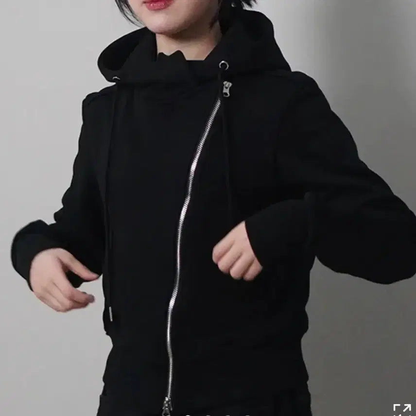 [BUNJANG] Crop Asymmetrical Hoodie / 크롭 사선 후드집업