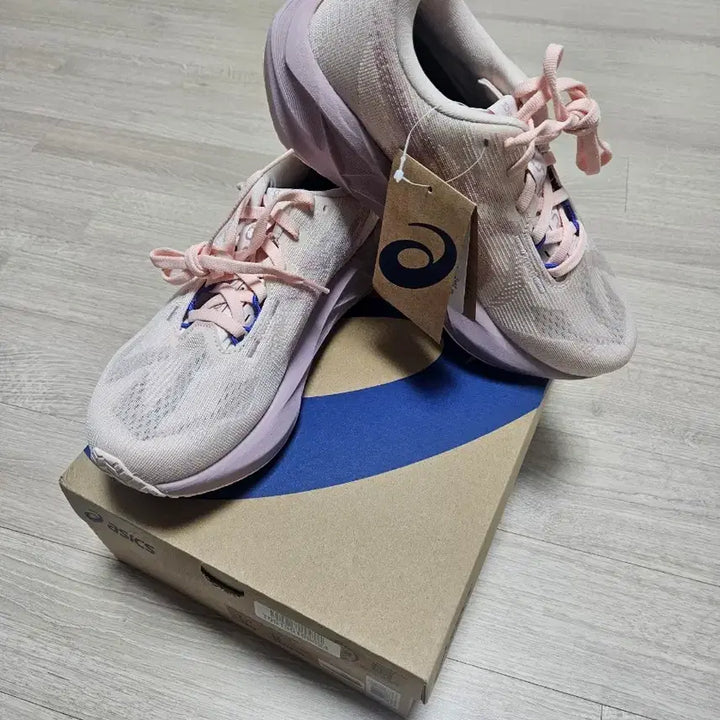 [BUNJANG] Asics Nova Blast 5 Women's Pink Running Shoes / 아식스 노바블라스트5 우먼 핑크 235