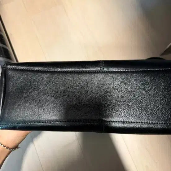 [BUNJANG] Couronne Pivo Shoulder 35 Handbag / 쿠론 피보 숄더 35