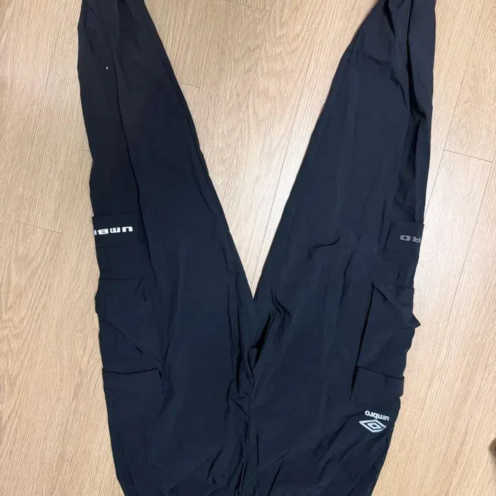 [BUNJANG] Umbro Jogger Pants / 엄브로 조거팬츠