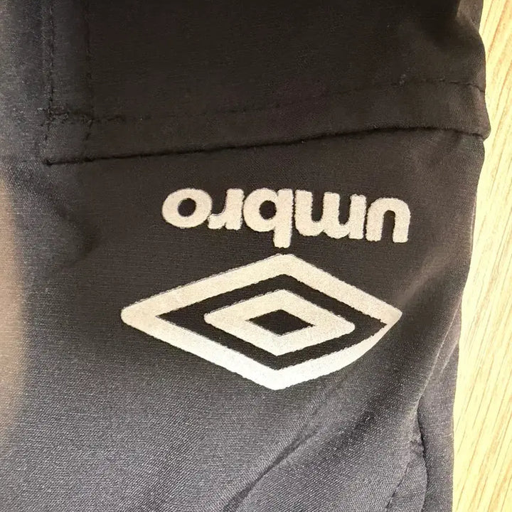 [BUNJANG] Umbro Jogger Pants / 엄브로 조거팬츠