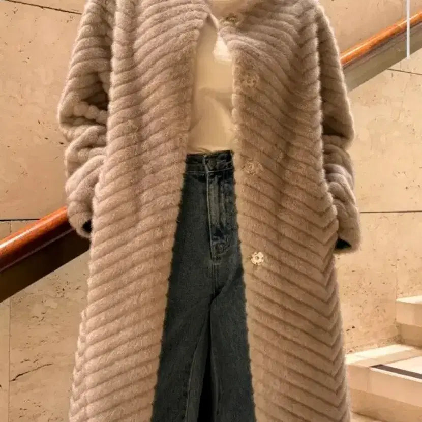 [BUNJANG] Closet Nine Vegan Mink Long Coat - Gray, S / 클로젯나인 사선 비건 밍크 롱 코트 - 그레이,S