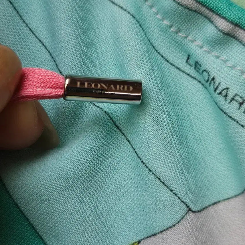 [BUNJANG] LEONARD Blouse (Size 38) / 레오나드 LEONARD 블라우스 38사이즈