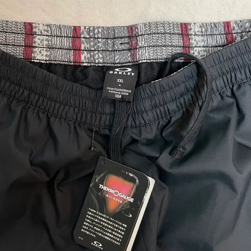 [BUNJANG] Oakley Track Pants / 오클리 트랙 팬츠