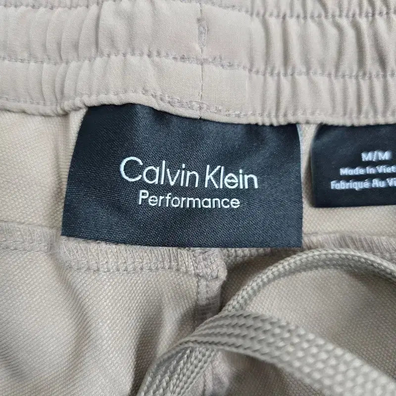 [SOLD OUT] [정품/M] 캘빈클라인 남성 반바지     DD