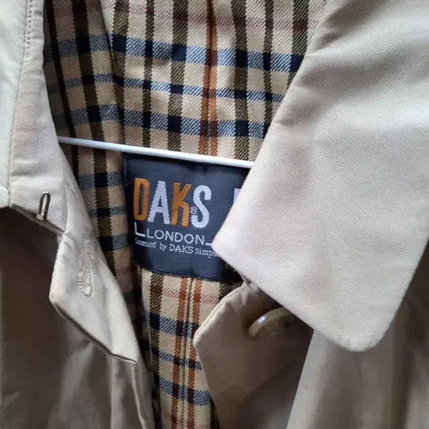 [BUNJANG] Daks Beige Trench Coat / 닥스 베이지색 트렌치 코트94ㅡ165