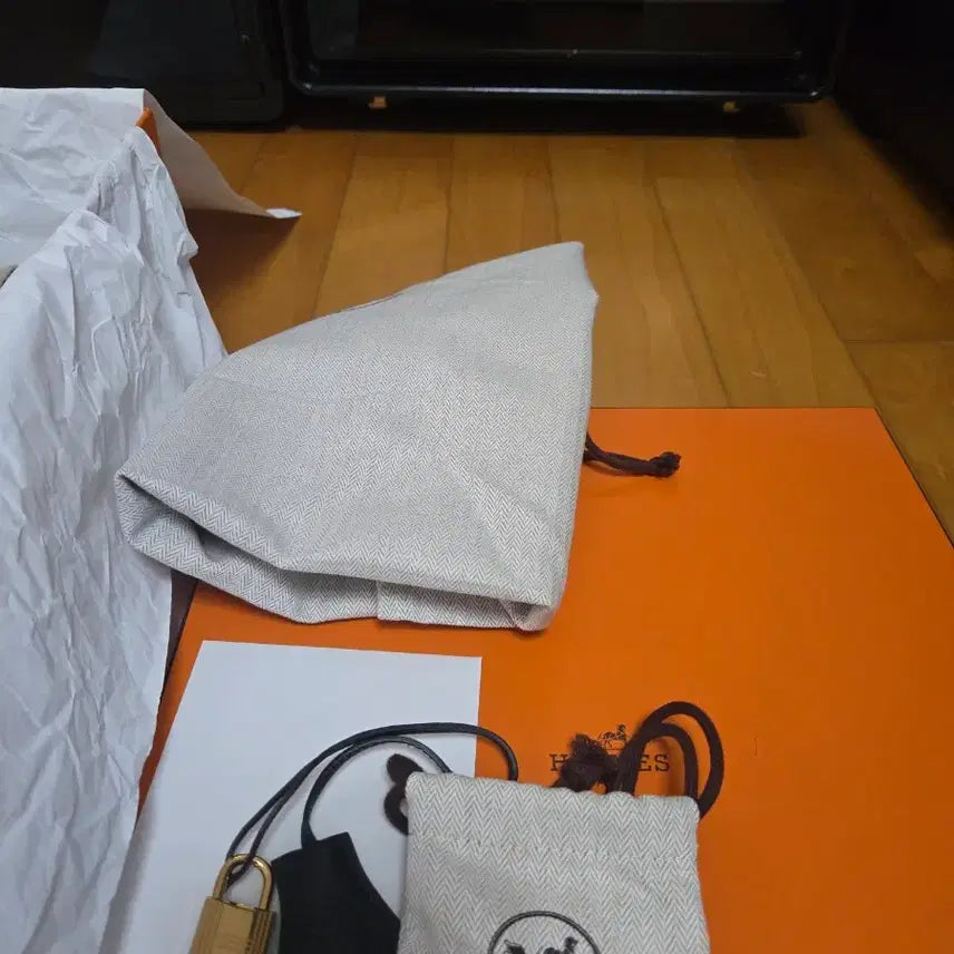 [BUNJANG] Hermès Birkin Black 30 Handbag / 에르메스벌킨블랙30 미사용