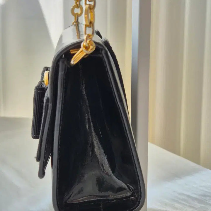 [SOLD OUT] [정품] 페라가모 바라 리본 미니 체인백