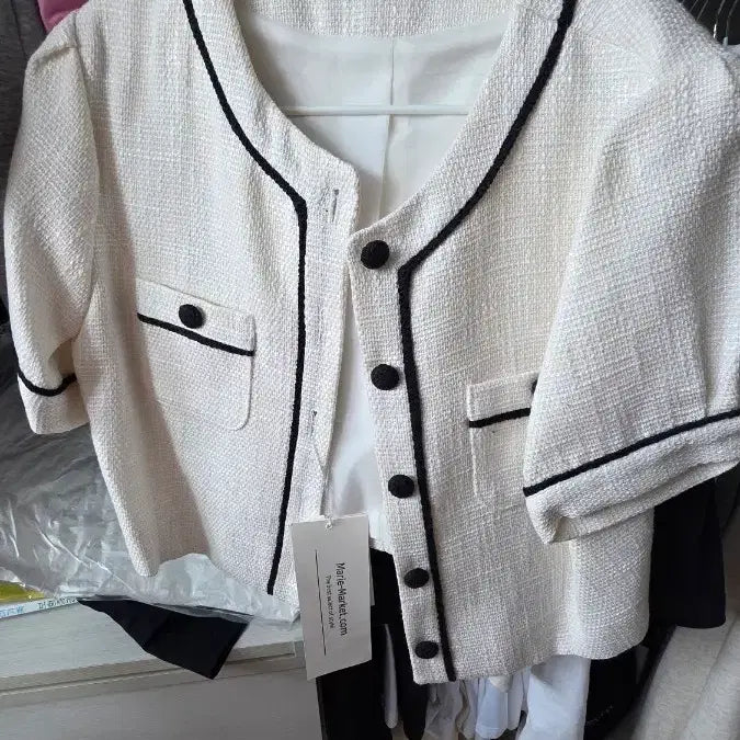 [BUNJANG] Mari Market Two-Piece Set L Size / 마리마켓 투피스 셋업 L사이즈 판매합니다(흰색)