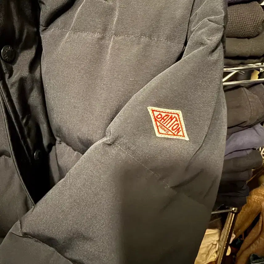 [BUNJANG] Danton Down Hooded Padded Jacket / 프릭스스토어 단톤 다운 후드 패딩