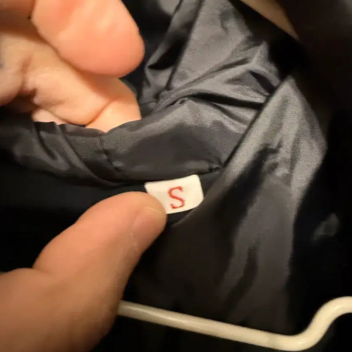 [BUNJANG] Danton Down Hooded Padded Jacket / 프릭스스토어 단톤 다운 후드 패딩