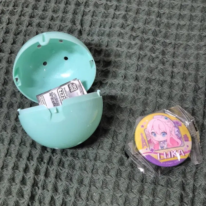 [BUNJANG] Magical Mirai Luka Badge Gacha / 매지컬미라이 루카 뱃지 가챠