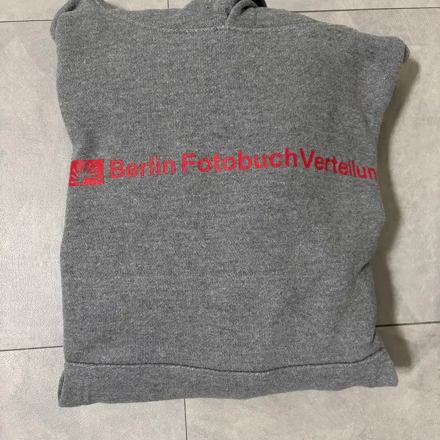 [BUNJANG] Berlin Distribution Hoodie S Size / 베를린 포토북 디스트리뷰션 후디 S사이즈 판매