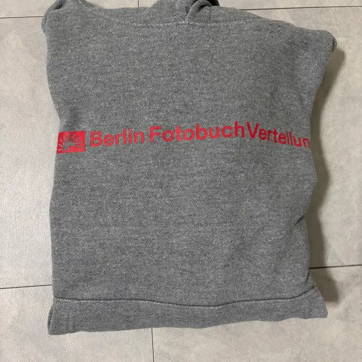 [BUNJANG] Berlin Distribution Hoodie S Size / 베를린 포토북 디스트리뷰션 후디 S사이즈 판매