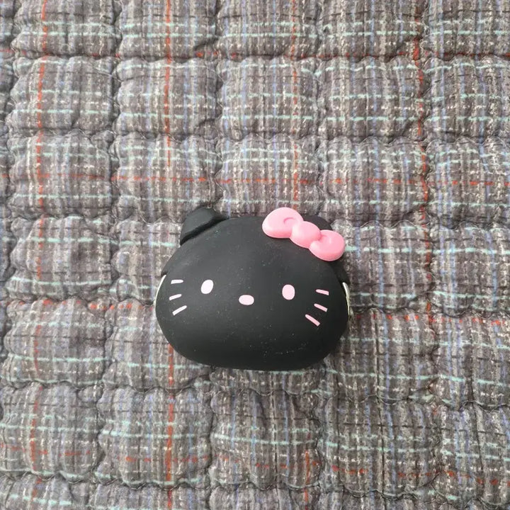 [BUNJANG] Hello Kitty Black Silicone Case Wallet / 헬로키티 블랙 실리콘 케이스 지갑