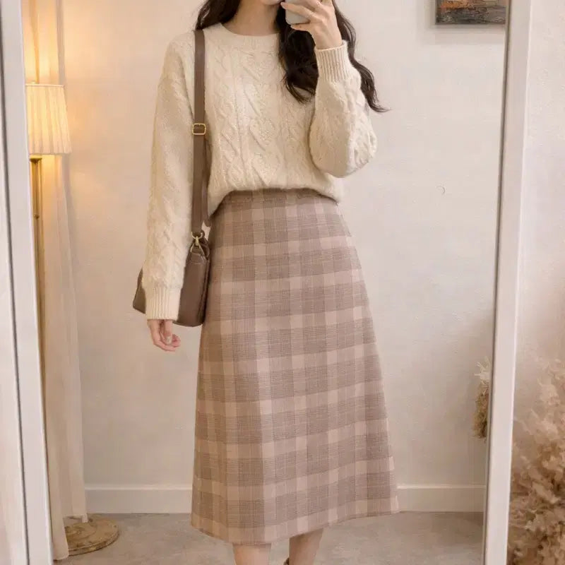 [BUNJANG] GU Heart Cable Knit Sweater / GU 하트 케이블 아이보리 니트/하트짜임 라운드 스웨터/데일리룩