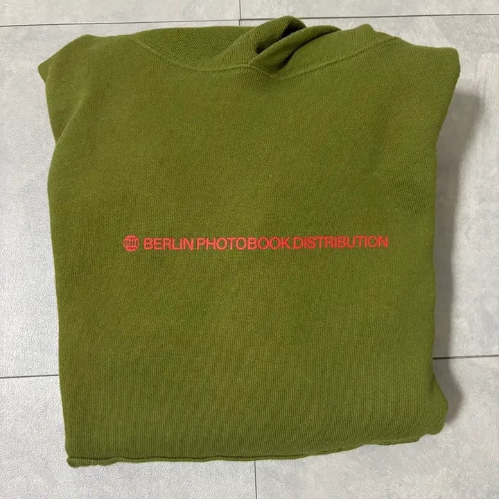 [BUNJANG] Berlin Distribution Hoodie S Size / 베를린 포토북 디스트리뷰션 후디 S사이즈 판매