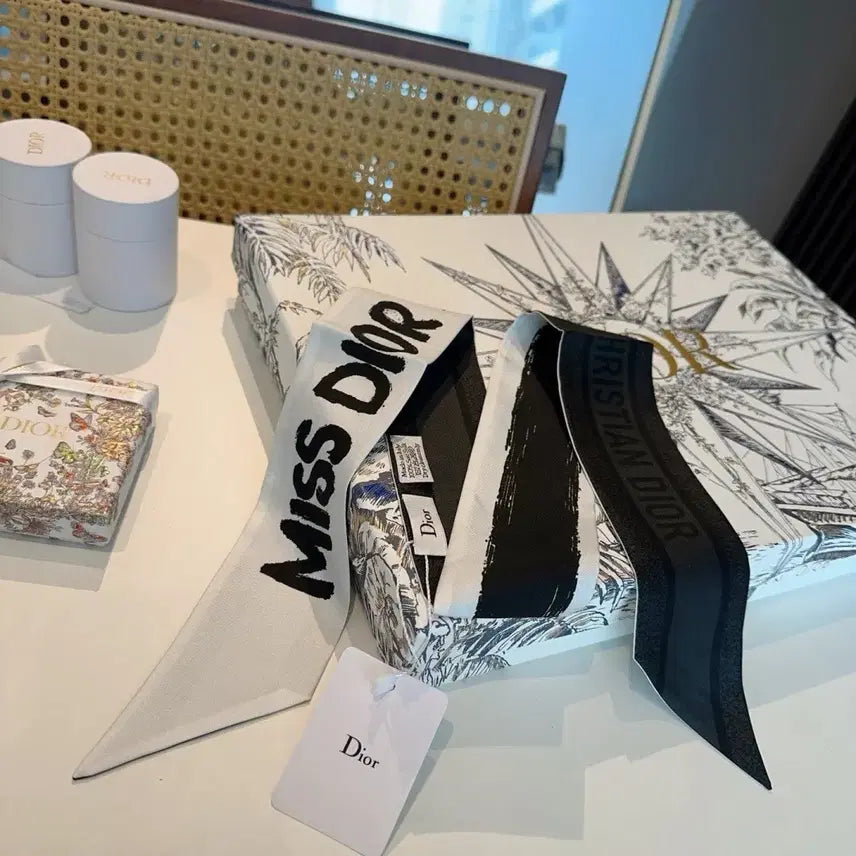 [BUNJANG] Dior Silk Scarf / 디올 실크 스카프