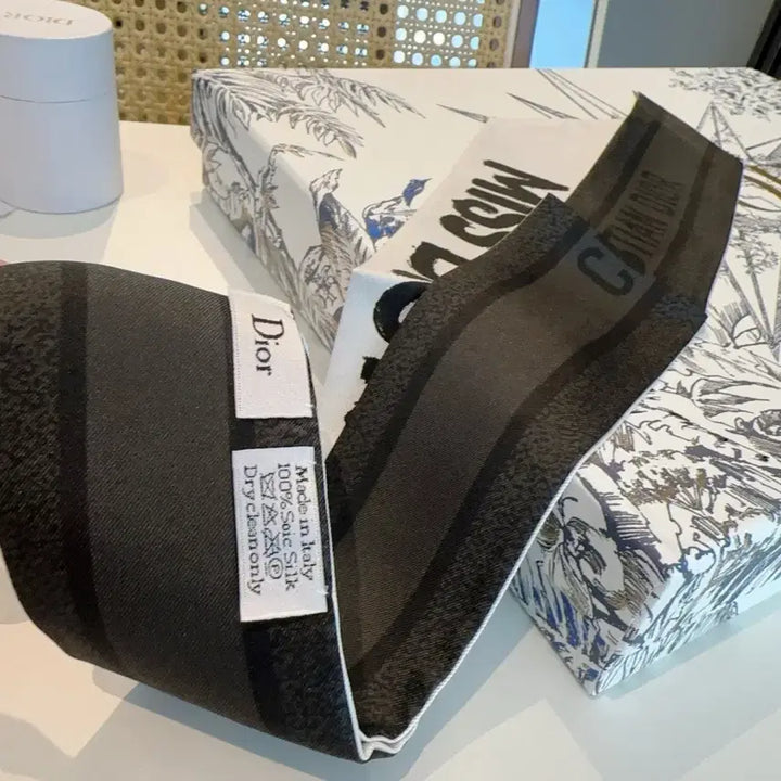 [BUNJANG] Dior Silk Scarf / 디올 실크 스카프