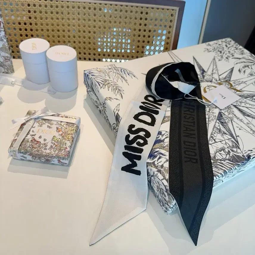 [BUNJANG] Dior Silk Scarf / 디올 실크 스카프