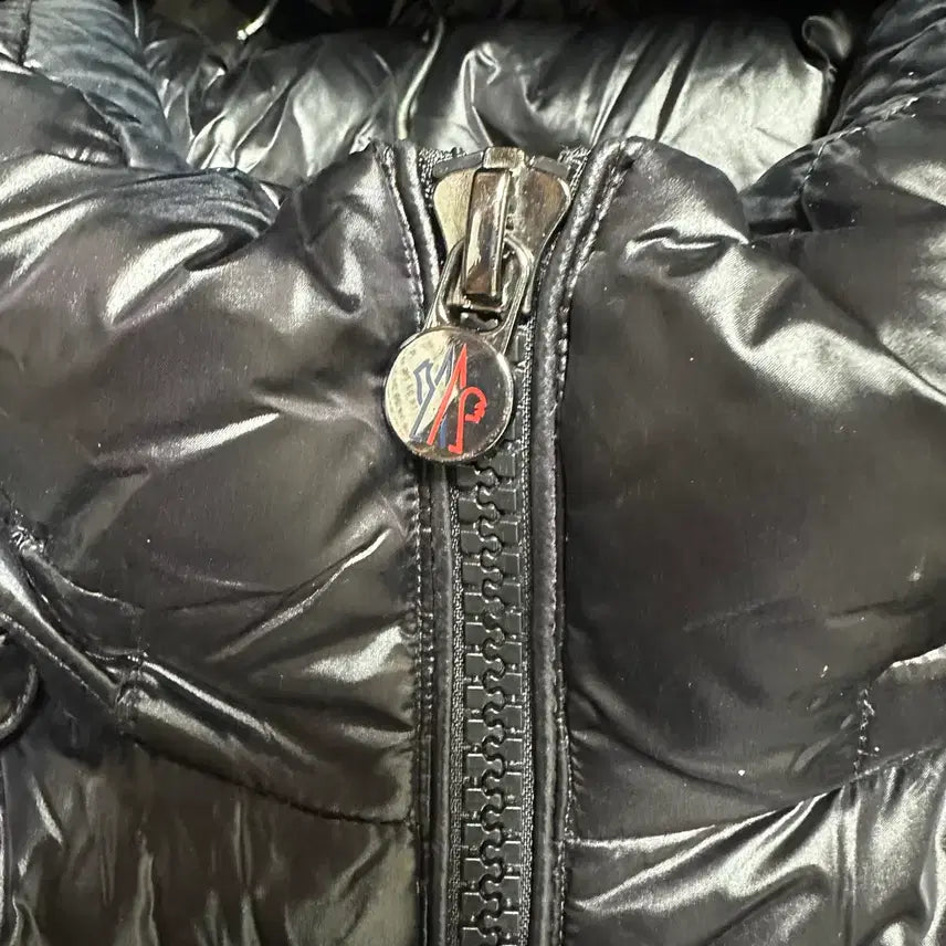 [BUNJANG] Moncler Maya Padded Jacket Size 3 / 몽클레어 마야 패딩 사이즈3