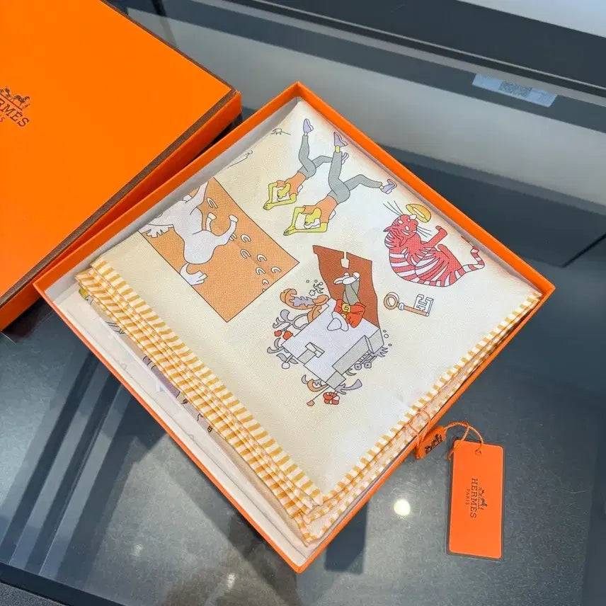 [BUNJANG] Hermes Illustrated Pattern Scarf / 에르메스 일러스트 패턴 스카프