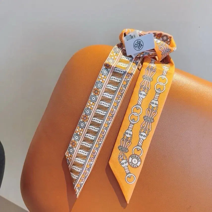 [BUNJANG] Hermes Silk Twilly Scarf / 에르메스 실크 스카프