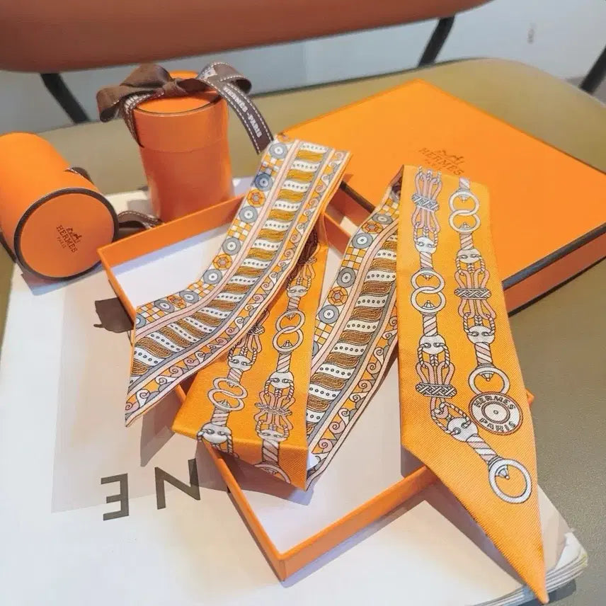 [BUNJANG] Hermes Silk Twilly Scarf / 에르메스 실크 스카프