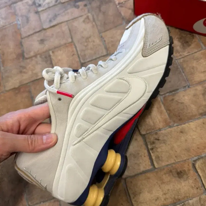 [BUNJANG] Nike Shox R4 Premium Light Iron Ore and Phantom Sneakers / 나이키 샥스 R4 프리미엄 라이트 아이언 오어 앤 팬텀