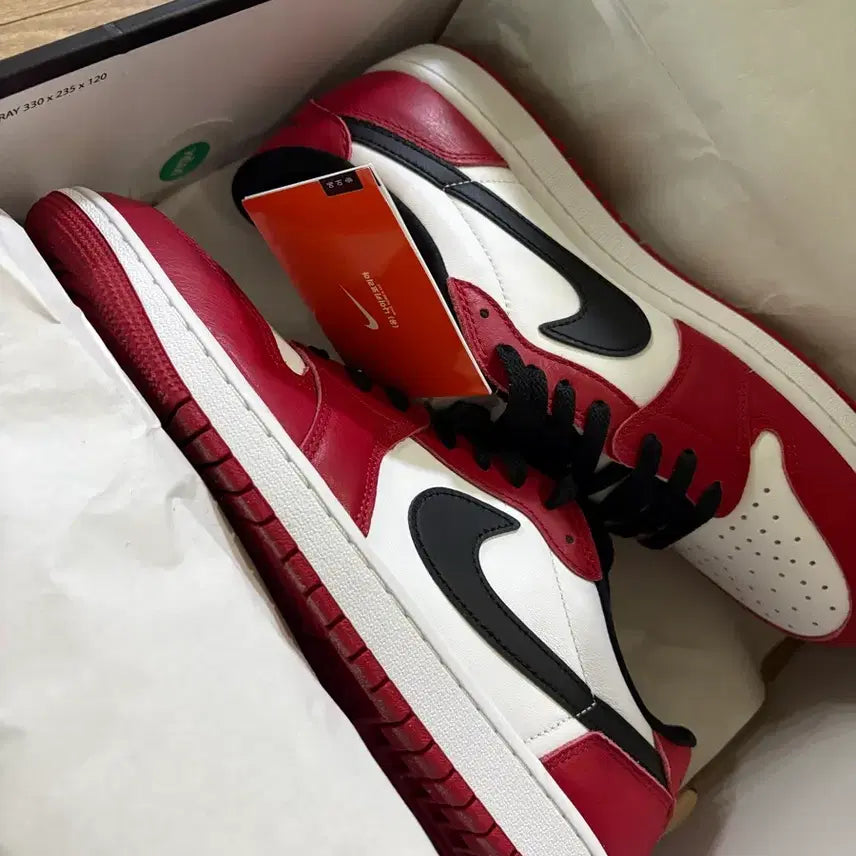 [BUNJANG] Nike Air Jordan 1 Chicago Sneakers / 조던1 시카고 새상품295 정가양도