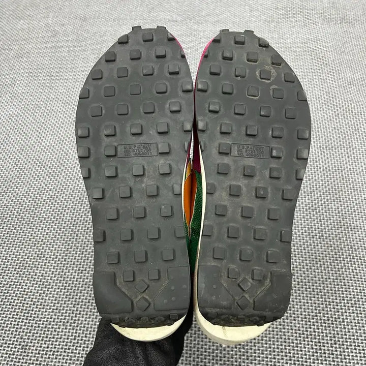 [BUNJANG] Nike Sacai LD Waffle Pink Green Sneakers / 사카이 나이키 LD 외플 핑크그린