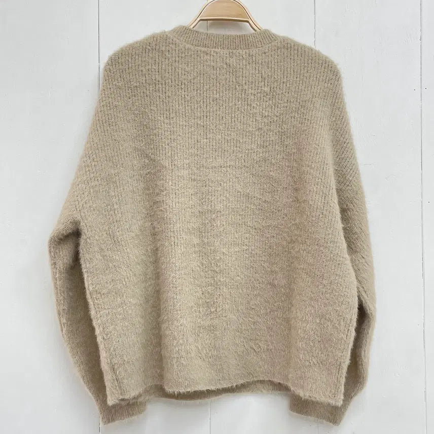 [BUNJANG] KUOSE Brown Embroidered Oatmeal Knit Sweater / KUOSE 브라운 자수 오트밀 니트