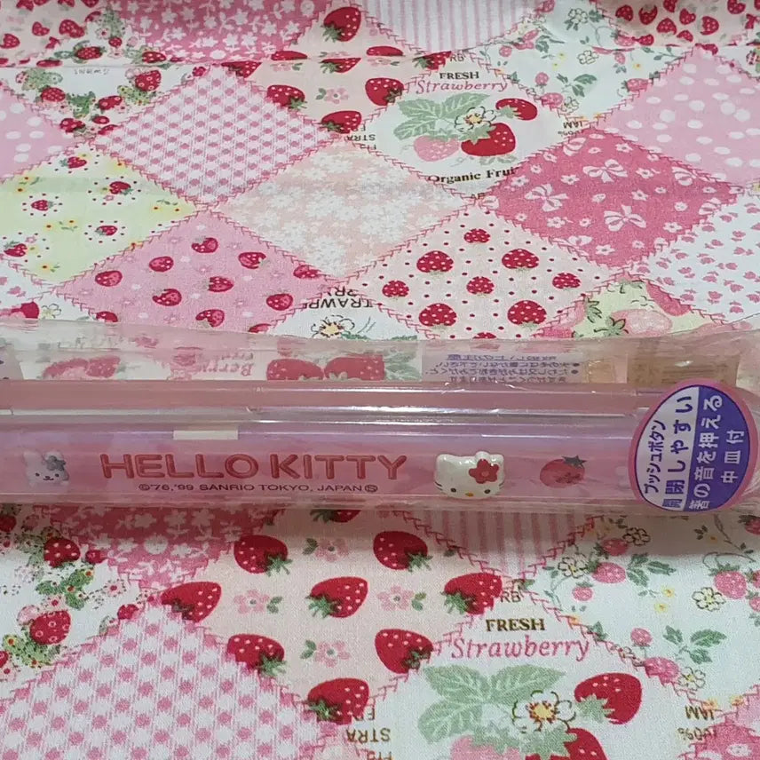 [SOLD OUT] 산리오 헬로키티 젓가락 고전 딸기키티