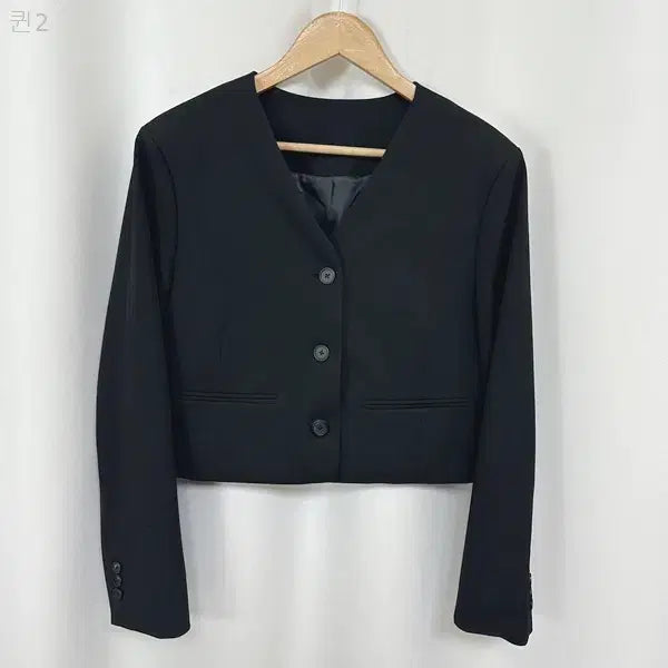 [SOLD OUT] 무신사스탠다드 여자 브이넥 크롭자켓 검정 M