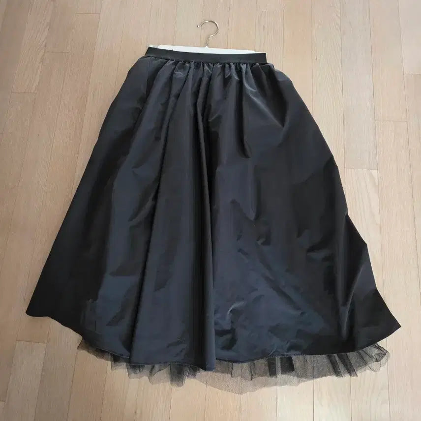 [BUNJANG] LAP Long Skirt / LAP 밑단 샤 롱스커트 미개봉 새상품