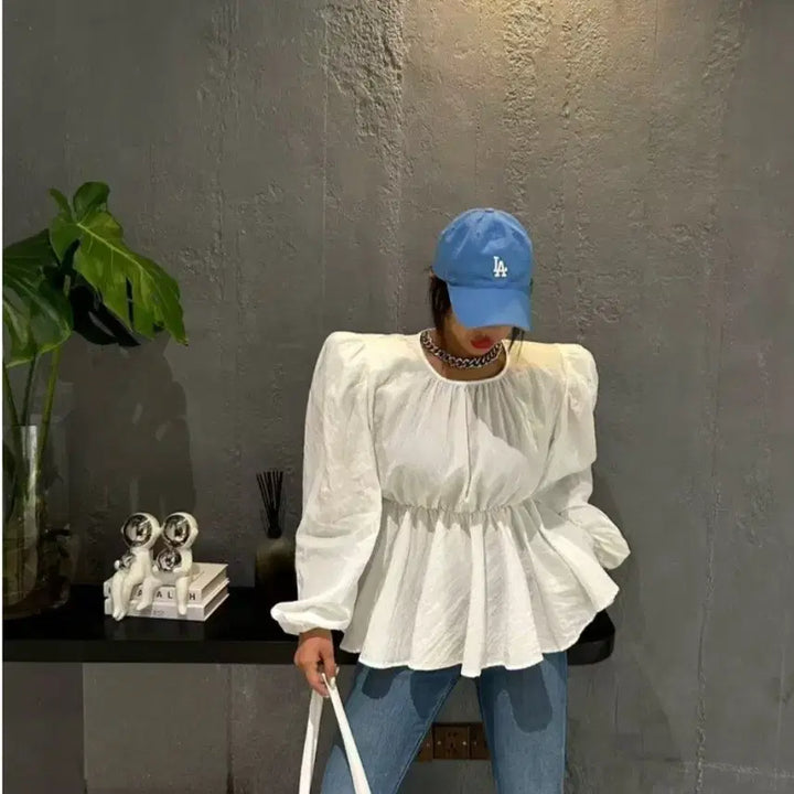 [SOLD OUT] (새상품)제이핏 블랙바비 퍼프 블라우스