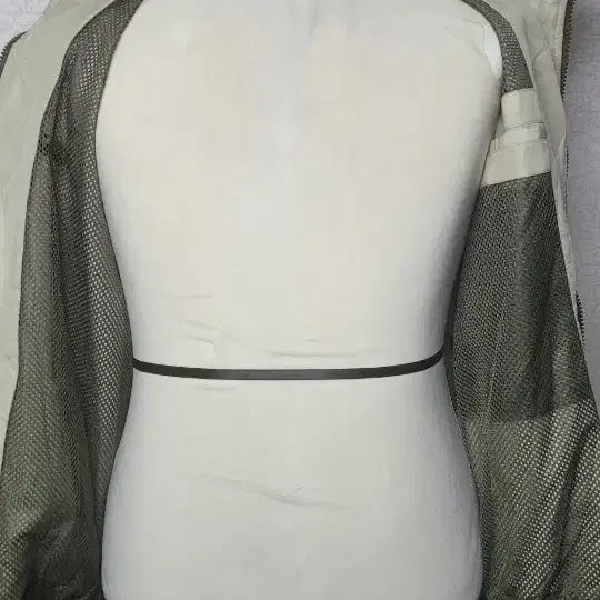 [BUNJANG] Crocodile Ivory Windbreaker Jacket / 크로커다일 아이보리 바람막이 점퍼90