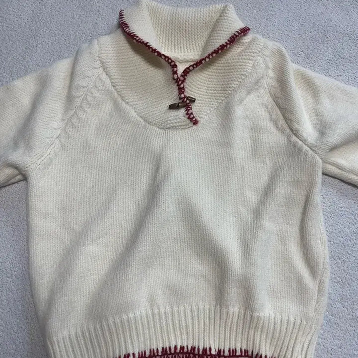 [BUNJANG] Ablly Bonded Ddukbokki Toggle Knit / 에이블리 온디드 떡볶이 니트
