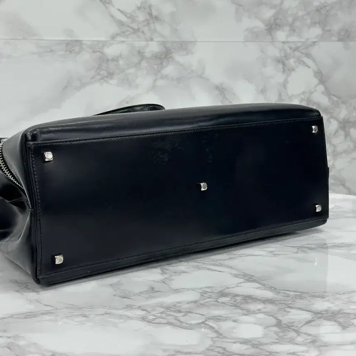 [BUNJANG] Salvatore Ferragamo Gancini Leather Handbag / ( 정품 ) 페라가모 간치니 레더 핸드