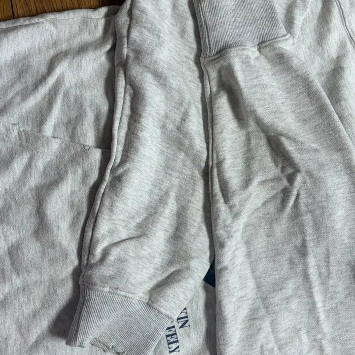 [BUNJANG] Ulkin Xiumin Distressed Love Safely Hoodie Light Gray / 얼킨 [엑소 시우민 착용] 디스트로이드 러브 세이플리 후드티 라이트 그레