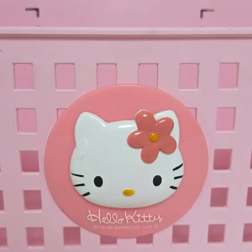 [BUNJANG] Hello Kitty Kaohana Basket Magnet / 고전키티 카오하나 바구니 바스켓 마그넷