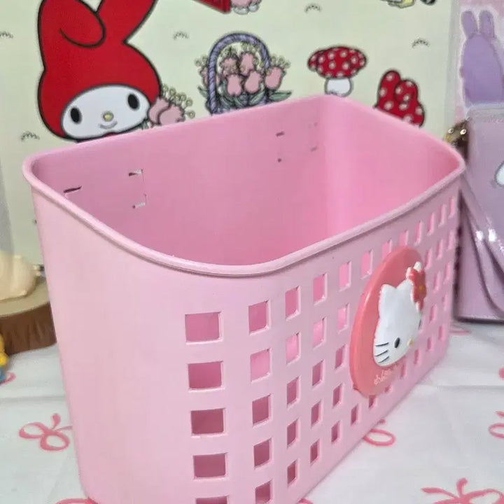 [BUNJANG] Hello Kitty Kaohana Basket Magnet / 고전키티 카오하나 바구니 바스켓 마그넷
